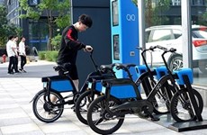 Aplican uso piloto de motocicletas eléctricas gratuitas en estación de BRT 