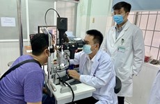 Médico vietnamita recibe Premio de Prevención de Ceguera