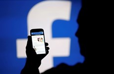 Condenan en Vietnam a facebooker por difundir información bursátil falsa