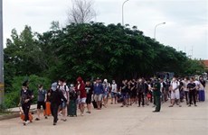 Provincia vietnamita recibe a ciudadanos que regresaron de Camboya