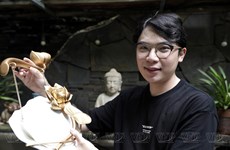 Creador de accesorios en la industria de la moda de Vietnam