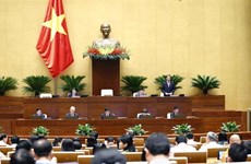 Parlamento de Vietnam debate la práctica de ahorro y lucha contra despilfarro