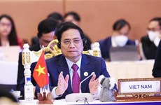Premier vietnamita propone medidas para fomentar lazos entre ASEAN y socios