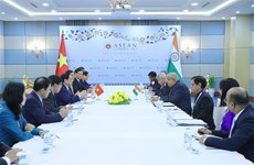 Premier vietnamita se entrevista con vicepresidente de la India