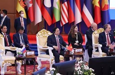 Premier vietnamita participa en el segundo Diálogo Global de ASEAN