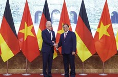 Premier vietnamita mantiene conversaciones con el canciller alemán Olaf Scholz
