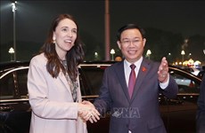 Presidente del Parlamento vietnamita se reúne con primera ministra neozelandesa 