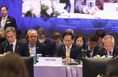 Vietnam llama a reforzar resiliencia y competitividad de economías de APEC