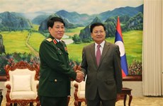 Delegación militar de Vietnam visita Laos