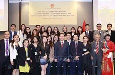 Dirigente legislativo vietnamita se reúne con comunidad de connacionales en Nueva Zelanda