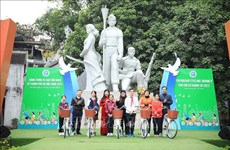 Viaje en bicicleta por Hanoi promueve prácticas ecológicas