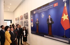 Exposición fotográfica sobre 30 años de cooperación Vietnam-Corea del Sur