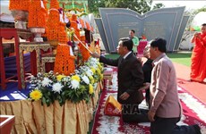 Rinden homenaje a mártires de alianza de combate Laos-Vietnam