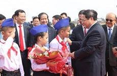 Primer ministro vietnamita concluye su visita oficial a Laos 