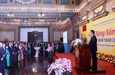 Dirigentes de Ciudad Ho Chi Minh se reúnen con el cuerpo diplomático