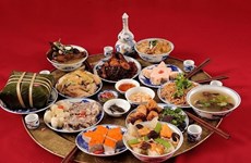 Bandejas de comida tradicional de Hanoi para las vacaciones del Tet