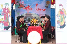Celebran festival en honor al canto folclórico vietnamita