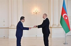 Embajador vietnamita presenta cartas credenciales al presidente Ilham Aliyev 