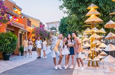 Exploran en Vietnam medidas de desarrollo de turismo juvenil 