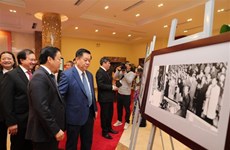 Inauguran exposición por aniversario 80 de Esquema de Cultura vietnamita