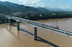 Ruta ferroviaria Laos – China ayuda a promover comercio transfronterizo