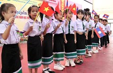 Escuela bilingüe laosiano-vietnamita celebra 15 años de fundación