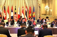 Japón abre línea directa de defensa con ASEAN