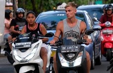 Indonesia manejará a turistas extranjeros que se portan mal en Bali