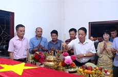 Rinden homenaje póstumo a internacionalistas vietnamitas fallecidos en Laos
