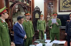 Aplican sanciones disciplinarias contra varios funcionarios vietnamitas