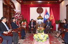 Felicitan a diplomáticos de Laos en urbe vietnamita con motivo de Bunpimay