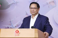 Premier vietnamita insta a materializar políticas en acciones concretas
