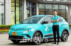 Inauguran primera marca de taxis puramente eléctricos en Vietnam