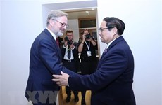 Visita del premier checo a Vietnam crea nuevos motores a nexos bilaterales 