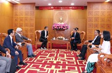 Destacan contribución del cónsul honorario en Suiza al desarrollo de Vietnam