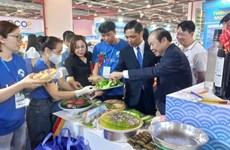 Continúa promoción de productos agrícolas locales de Vietnam