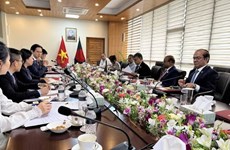 Vietnam y Bangladesh realizan consulta política