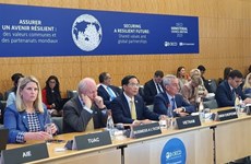Canciller vietnamita asiste a reunión del Consejo Ministerial de OCDE
