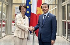 Vicepremier vietnamita se reúne con dirigente de la Agencia Francesa de Desarrollo