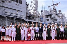 Buques de la Armada de Estados Unidos visitan ciudad vietnamita de Da Nang