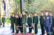 Vietnam y Nueva Zelanda por promover cooperación en defensa 