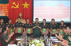 Jóvenes oficiales vietnamitas y laosianos promueven intercambios