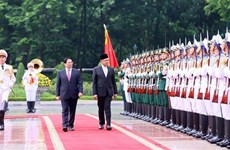 Premier de Vietnam preside acto de recibimiento a jefe de Gobierno malasio