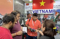 Empresas vietnamitas promocionan productos de calzado en la India