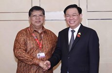 Vietnam consolida nexos parlamentarios con Malasia y Camboya