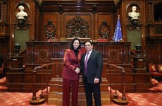 Visita de dirigente belga a Vietnam promueve relaciones bilaterales