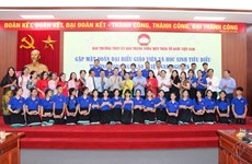 Escuela bilingüe contribuye a promover la cultura vietnamita en Laos