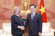 Presidente del Parlamento vietnamita destaca nexos de amistad con Francia