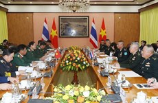 Dirigentes vietnamitas reciben a jefe de Fuerzas Armadas Reales de Tailandia