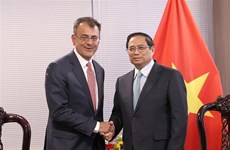 Premier vietnamita promete apoyar a inversores estadounidenses